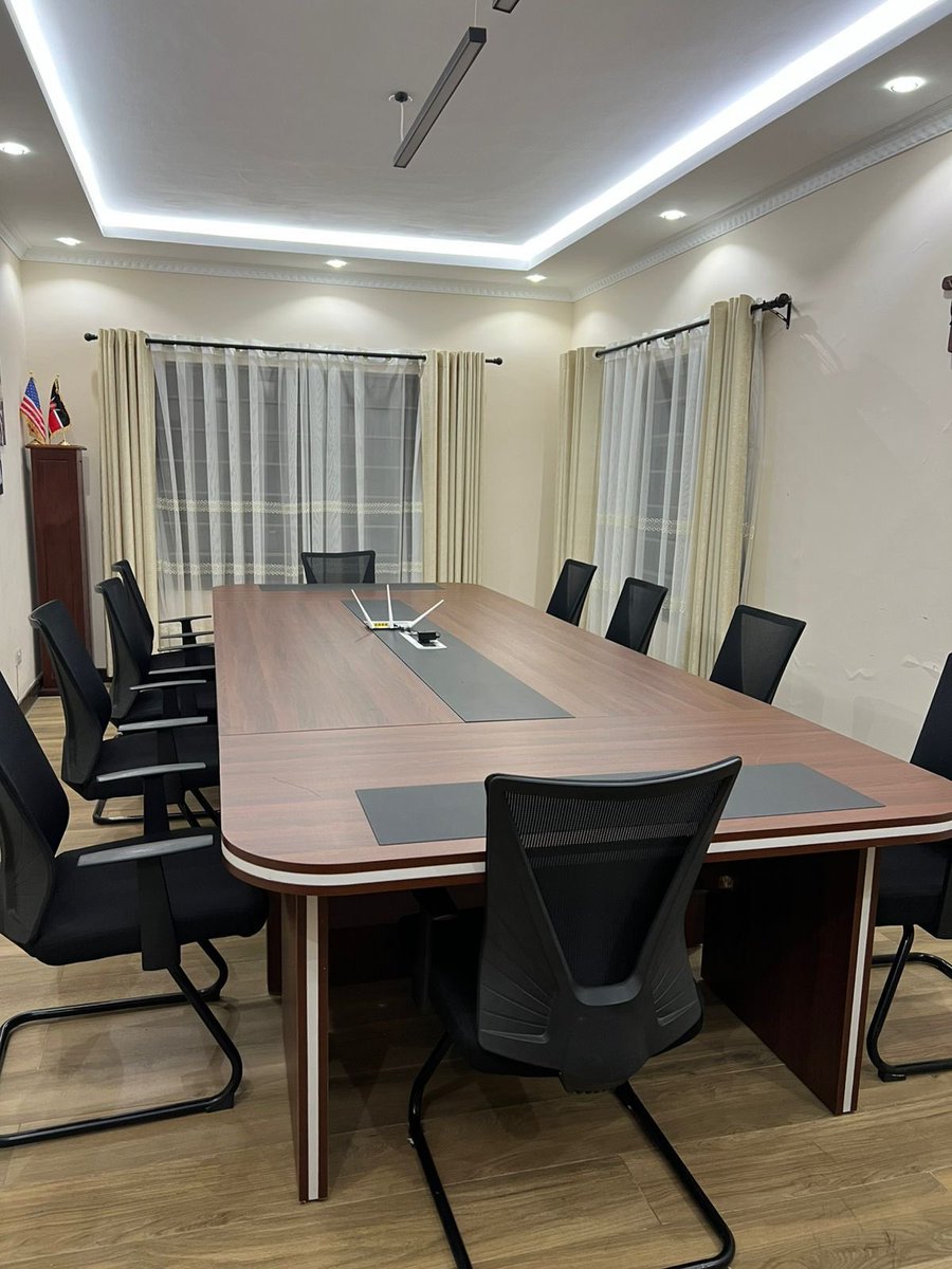 MecolLimited's tweet image. Order with us today:
 mecol.co.ke
☎️ Call 0727162127
📧 Email: sales@mecol.co.ke

#BoardroomSolutions #QualityCraftsmanship #ConferenceRoom #ExecutiveStyle #ProfessionalSpace #QualityFurniture #ModernOffice #MeetingRoom #FurnitureManufacturing #OfficeDesign