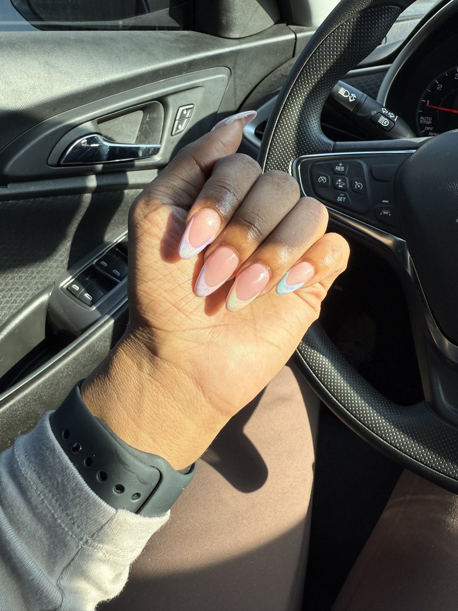 _itsamberlyn's tweet photo. Refill 💅🏽 https://t.co/AY0JOwXnb1