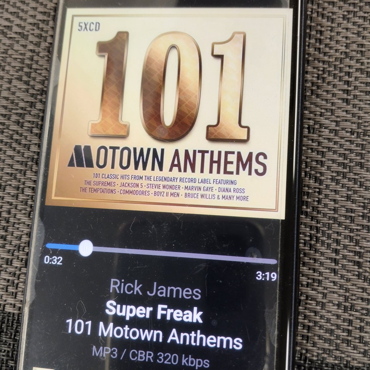 mixturesweet's tweet photo. いいいい良い天気☀仕事です♥（；^ω^）
遅番のお昼💛BGMは古いファンク
#RickJames 
#SlyandTheFamilyStone 
#OhioPlayerd
#LynCollins 
イイねぇ💛最高♥腰が勝手に動く♥
ダンスミュージック全般受け入れる体質になる
ソレは大抵の音楽を受け入れられるって事で
有意義で損はない♥踊らにゃ損🌸 https://t.co/pU8DyDlJSn