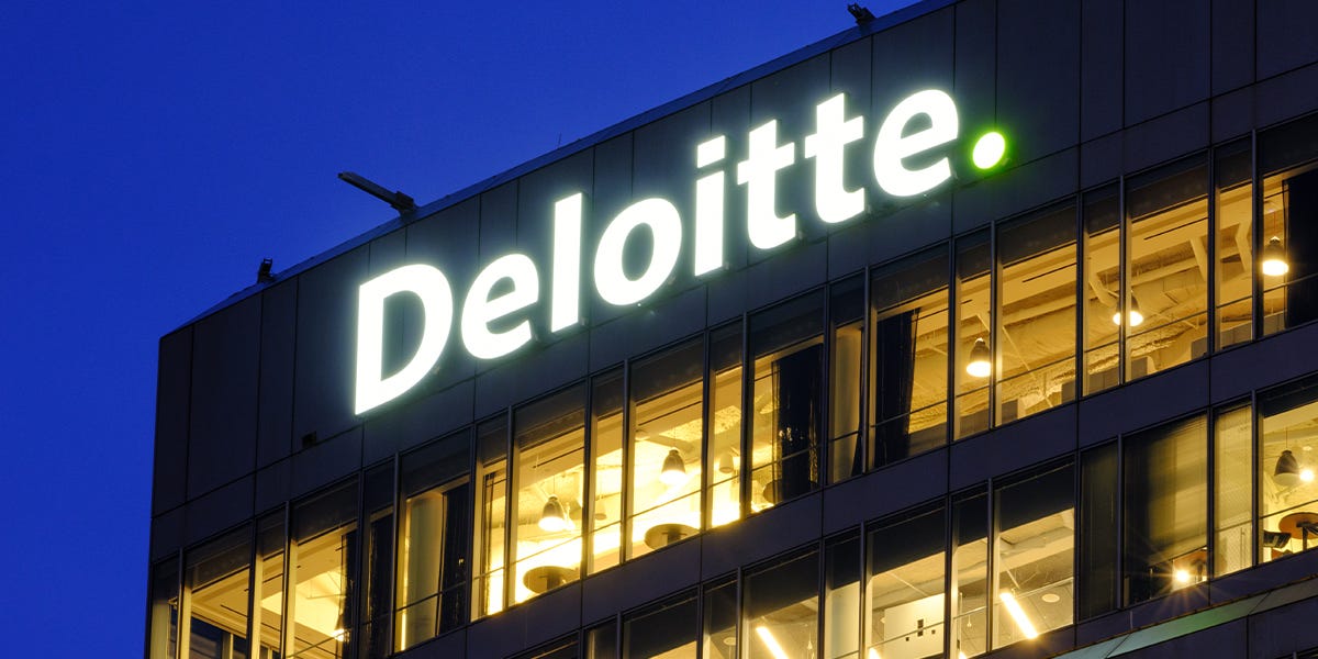 dot_coinn's tweet image. العمالقة الأربعة يراهنون على وكلاء الذكاء الاصطناعي لتحرير الموظفين من المهام الروتينية. هل يمكن للذكاء الاصطناعي تحسين بيئة العمل؟ شاركونا آرائكم! #الذكاء_الاصطناعي

#AIRevolution #WorkplaceAutomation #BigFourInnovation #AIAgents