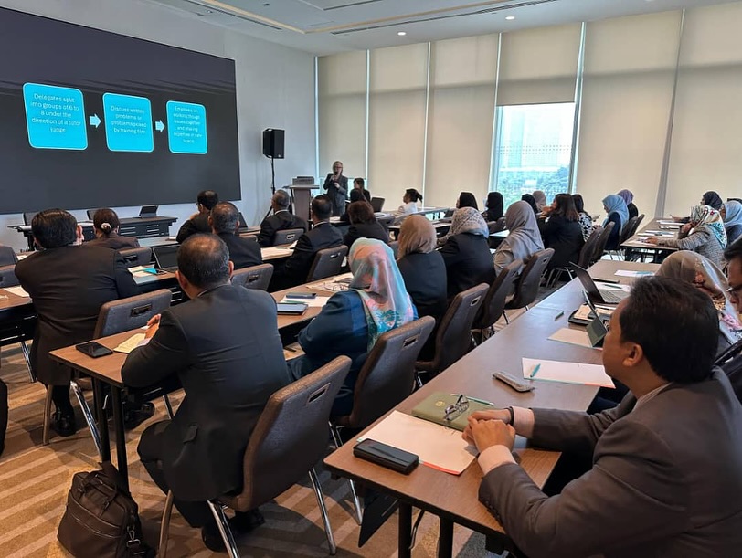Senior #UK Judges; HHJ Lynn Tayton, HHJ Georgina Kent; HHJ Kaly Kaul met with the Chief Judge of Malaya, YAA Dato’ Sri Hasnah binti Dato’ Mohammed Hashim, this month to discuss joint training between the #Judicial College for #England and #Wales and the #Malaysian Judiciary.
