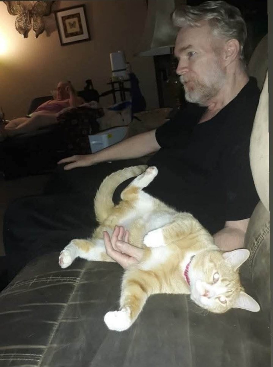 rynveezy's tweet image. i Love this picture of my Dad…
#RestInParadise 🌴