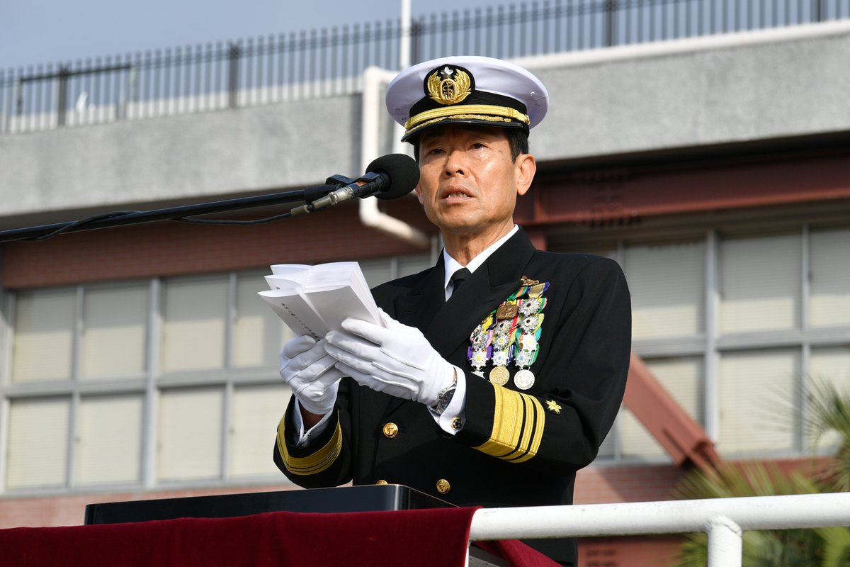 佐世保地方総監 #着任式】 第49代佐世保地方総監 海将 福田 達也 の