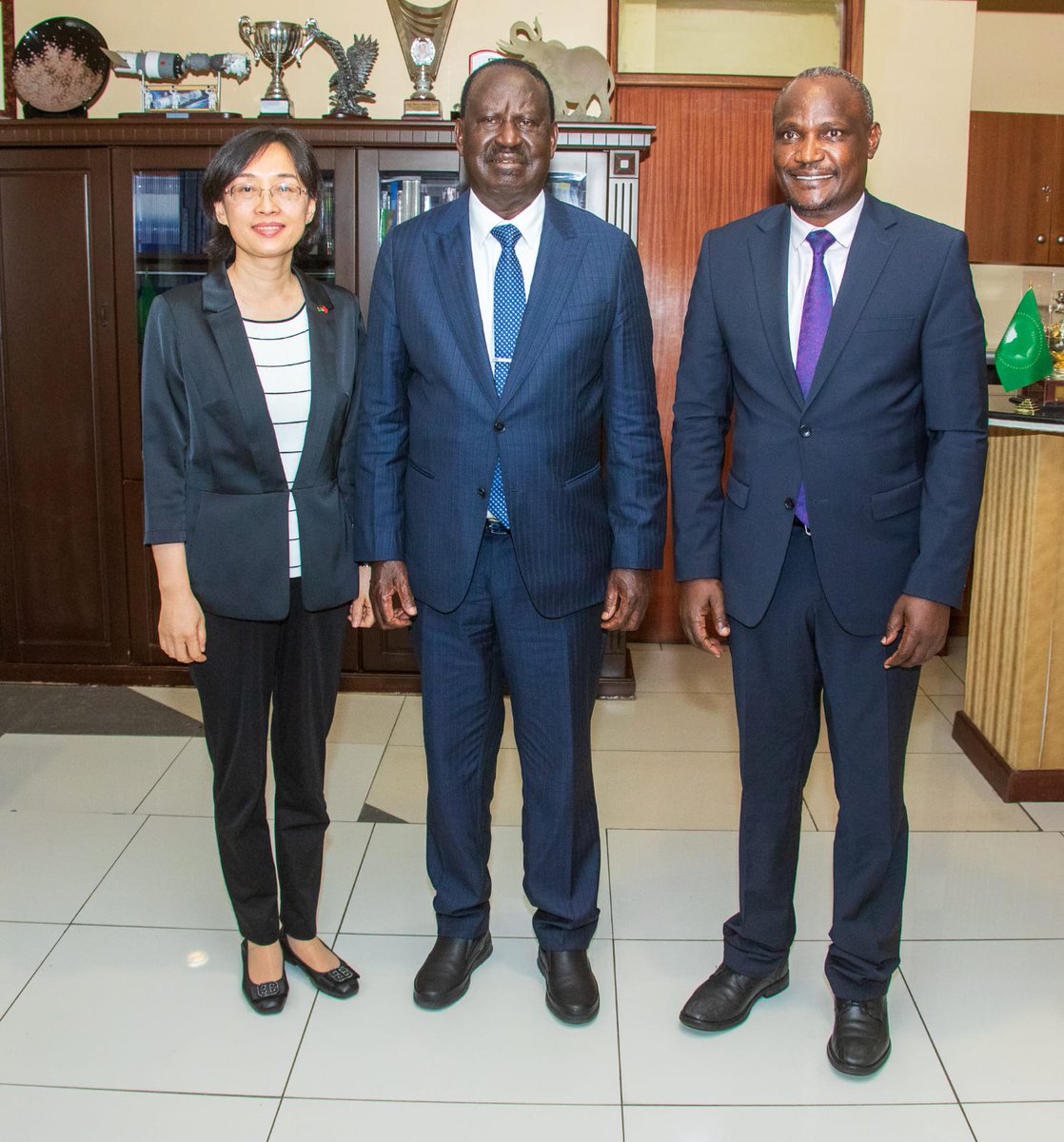 Raila Odinga and CS John Mbadi meet with the Chinese ambassador to Kenya, Guo Haiyan in Nairobi.