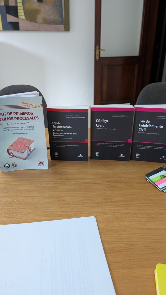 Nuevos fichajes ahora que se acerca peligrosamente la ley de "deficiencia procesal".