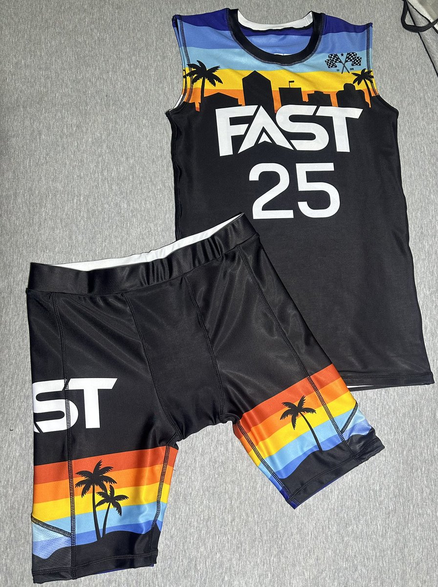 Talhawears's tweet photo. Champions performance by young champs
Choice of champions Sojhal international
Performance gear | undefeated season | 
Email: talhawears@gmail.com

#sports #sportswear #football #americanfootball #7v7 #7v7football #usa #nextgen7v7 #undefeatedseason #apparel #uniforms #jersey #ultimateperformancewear #embroidery #thefastexperience #theshowdownseries #california #7v7association