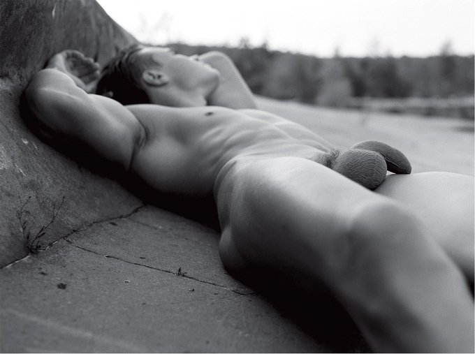 Les fleurs du Mâle 🔞 🏳️‍🌈 🔞 (@malelove19) on Twitter photo 