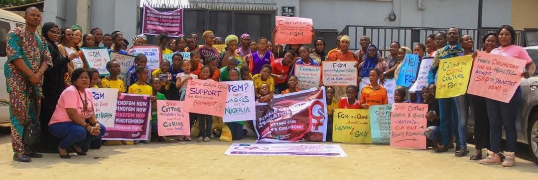 HeartsNigeria's tweet photo. @ceehopenigeria @bettyabah @CAN_Femicide @DOHScares @IerJonathan @LACSOP @OladunjoyeBles1 @lotufodunrin @willie4workman @WomensShelters We are grateful for all the support we get to do what we do at the Hearts of Hope Shelter, an initiative of @ceehopenigeria & Hearts100.
A threat to the life of every woman & girl is a threat to us all.
Talk to us. We are a DM away.
#WomensRefuge
#LeaveToLive
#EndGBVTogether https://t.co/NKiw36jSdP