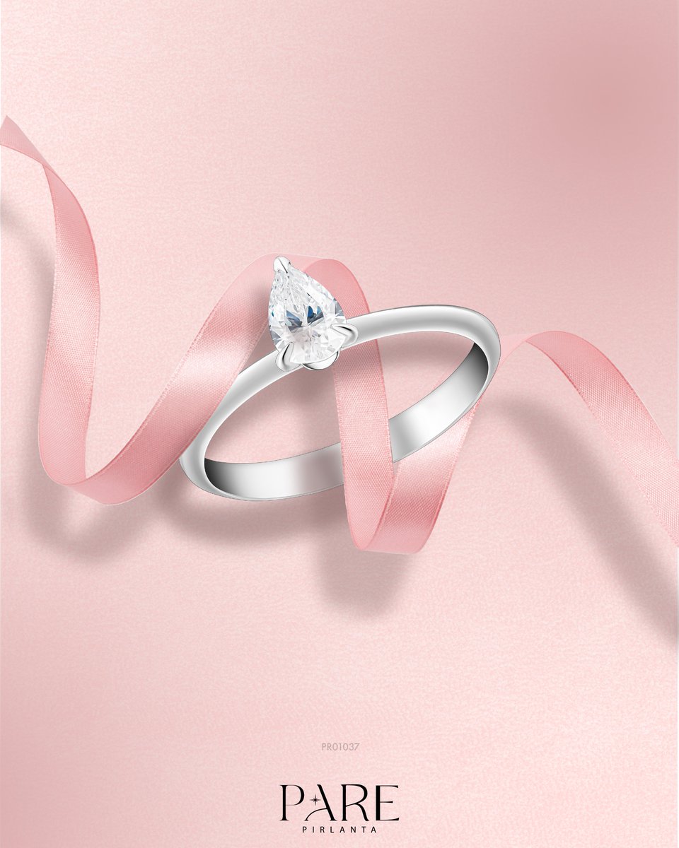 Özel formuyla sade ve dikkat çekici...

Damla Tektaş Pırlanta Yüzük – PR01037

Tüm ürünler için;
parepirlanta.com

#parepırlanta #tektaşyüzük #damlakesim #pırlanta #modern