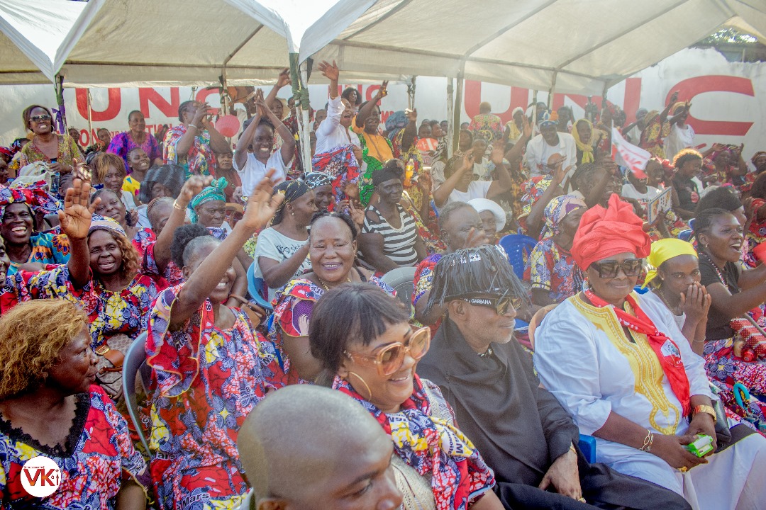RobertMbungu3's tweet photo. Le Secrétaire Interfederal de l'UNC Kinshasa, L'hon @GaborienM fait Carton plein à #Makala lors du lancement dla Tournée de Redynamisation du Parti dans la capitale en date du 23 Mars 2025.
Notons que cette fédération est chapeautée par le fédéral WILLY LANDU surnommé "Remorque". https://t.co/SVwO6irCIt