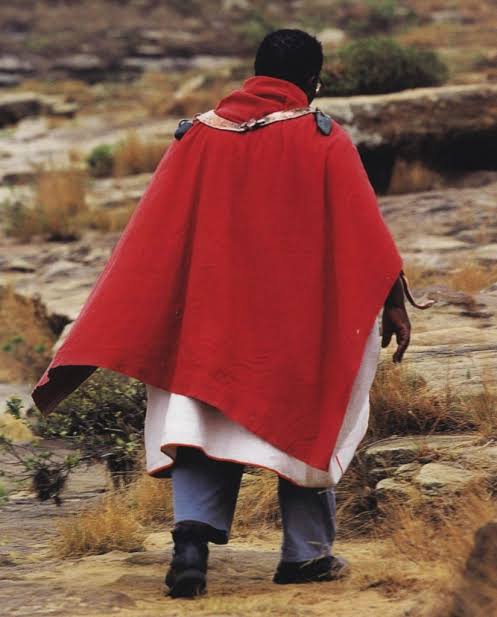 PetersWonderboy's tweet photo. Five years ago on this day, 25 March 2020, we learned that Isanusi Vusamazulu Credo Mutwa, the keeper of ancient Afrikan secrets, had transitioned to the world of our ancestors. https://t.co/5zZD2bgvvp