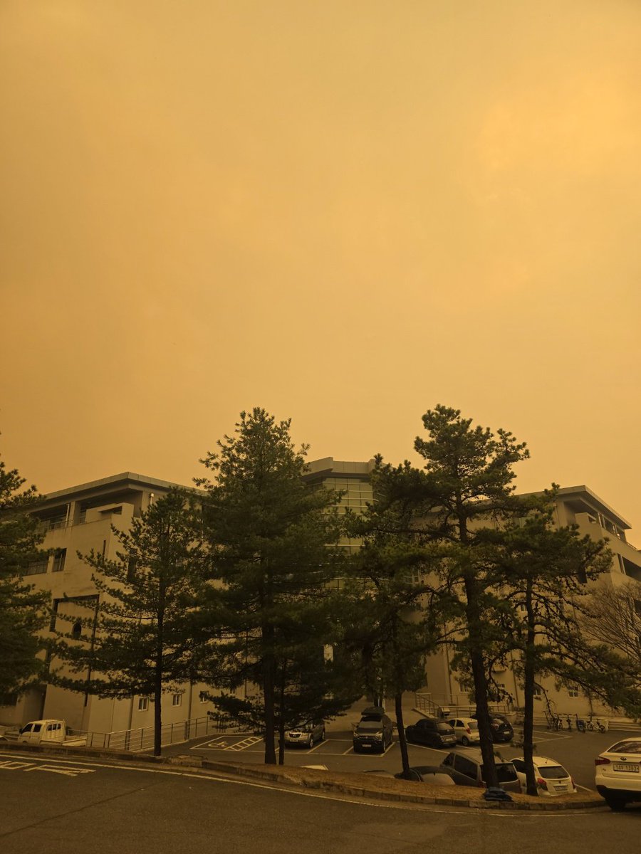 지금 산불이 얼마나 커졌으면 이렇게까지..