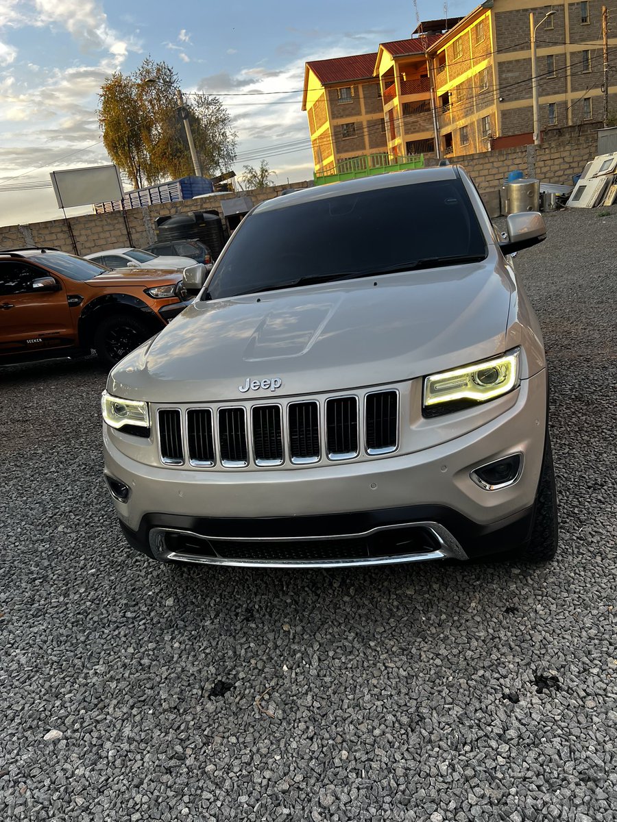 CeneAutoGarage's tweet image. This Jeep was in a mbaya mbovu situation after an accident, but our bodywork wizards brought it back to life! Swipe to see the transformation! 👀✨ #KenyanCars #JeepRestoration #PanelBeating #WRCSafariRally2025