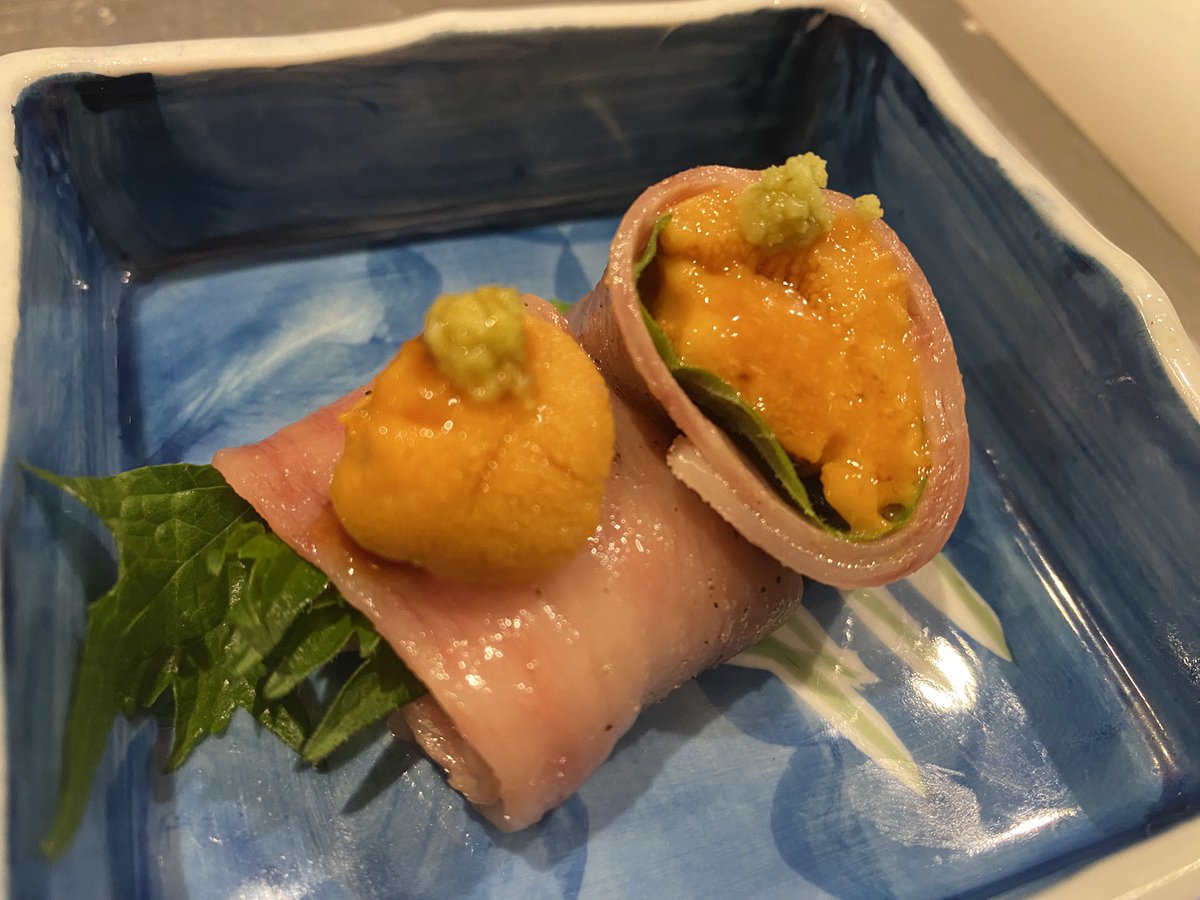香川県オリーブ牛サーロインと北方四島雲丹。

#春日部
#和食
#割烹