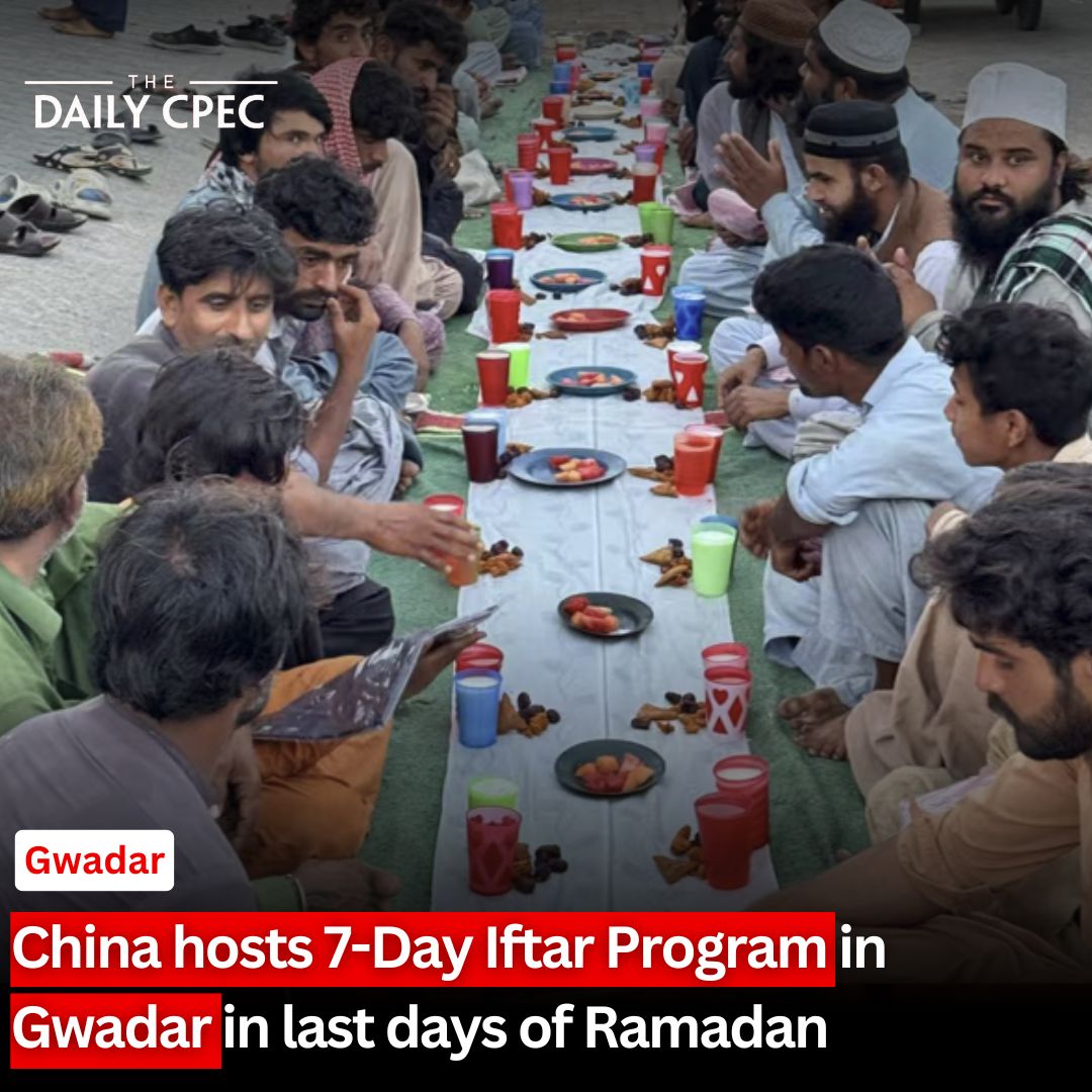 TheDailyCPEC's tweet image. China, in collaboration with #COPHC and Helping Hand Foundation, launched a seven-day Iftar program in #Gwadar, serving over 300 people daily. This initiative reflects China’s commitment to humanitarian support.

Read More⤵️:
thedailycpec.com/china-hosts-7-…