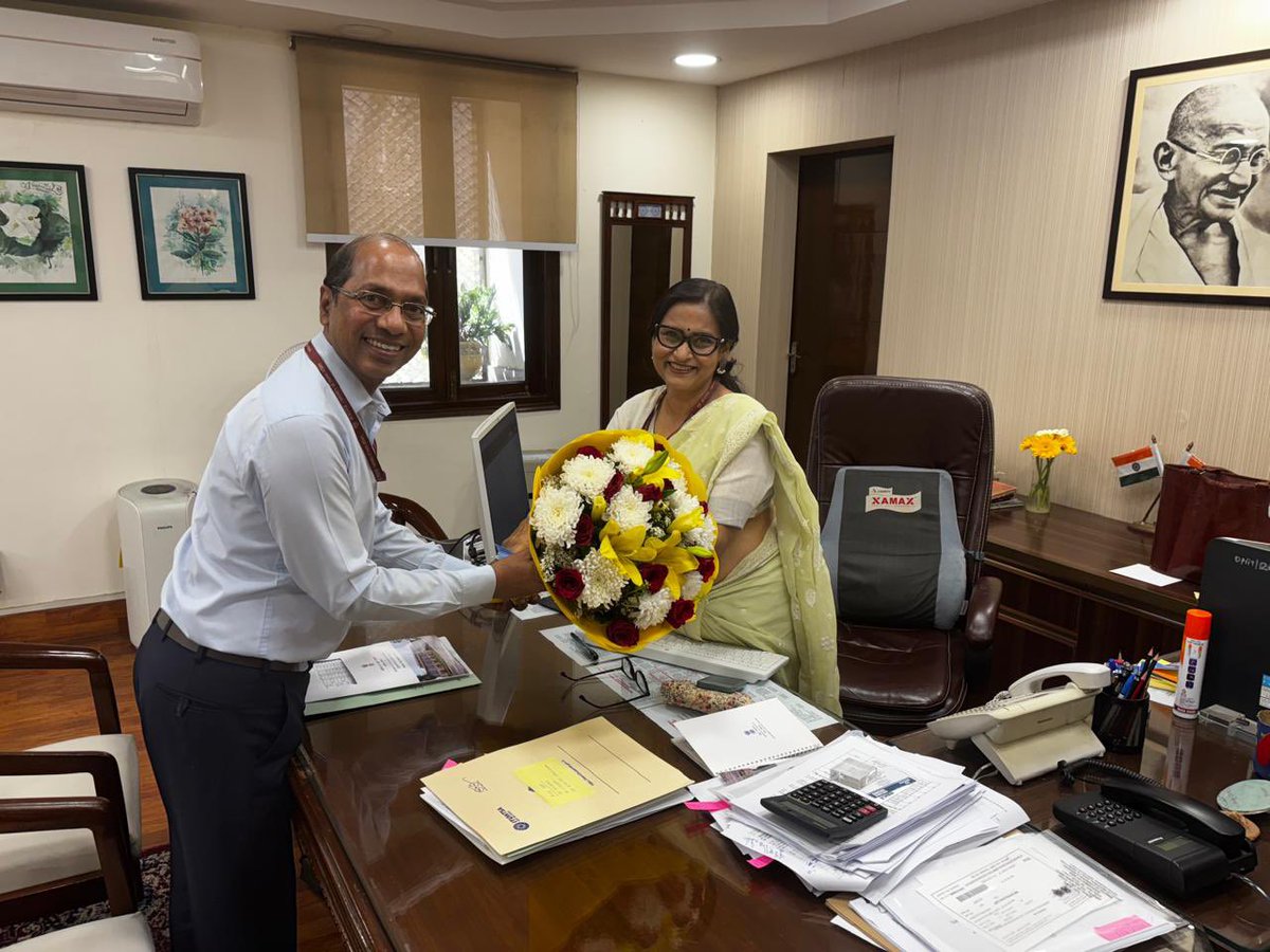 Ministry of Heavy Industries (@mhi_goi) on Twitter photo Shri <a href="/vijaymittal4/">vijay mittal</a>, Joint Secretary, MHI, met Ms. Arti Bhatnagar and congratulated her on being appointed as Special Secretary & Financial Advisor in the Ministry of Commerce & Industry. Shri <a href="/vijaymittal4/">vijay mittal</a>, Joint Secretary, MHI, met Ms. Arti Bhatnagar and congratulated her on being appointed as Special Secretary & Financial Advisor in the Ministry of Commerce & Industry.