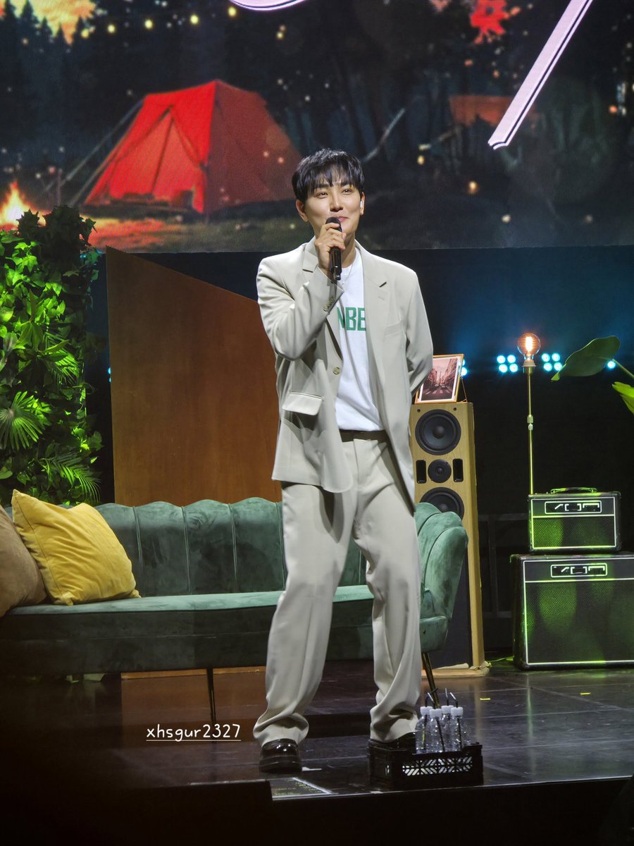 xhsgur2327's tweet photo. 2025 KANGTA LIVE WORKSHOP - Studio Camp with KANGTA
2025.03.23

s25u 확실히 잘 나오긴👍
라이트톡 붙히고 찍느라 오른팔 사망🤣 https://t.co/USB6u3i0Bb