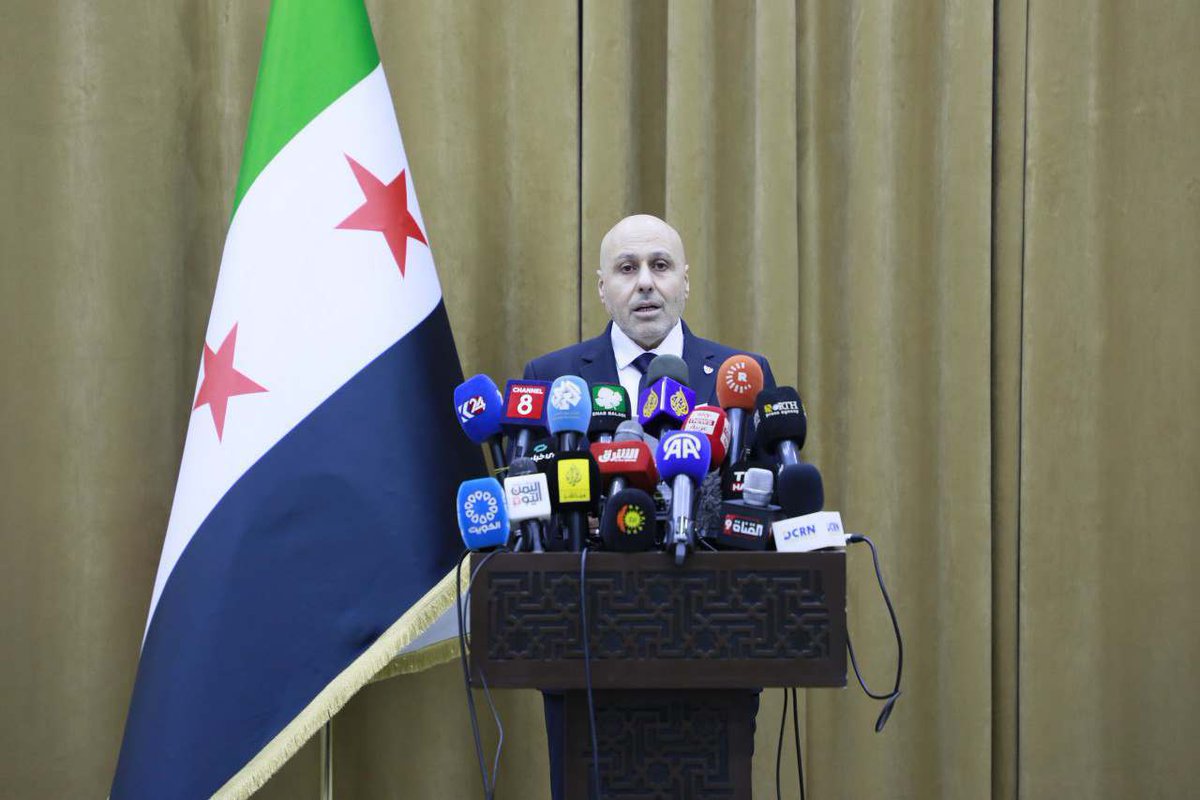 SyMOIGov's tweet image. المتحدث باسم اللجنة الوطنية المستقلة للتحقيق وتقصي الحقائق في أحداث الساحل السوري، الأستاذ ياسر الفرحان، يعقد مؤتمرًا صحفيًا في مقر وزارة الإعلام بدمشق، للحديث عن آخر المستجدات في عمل اللجنة.

#الجمهورية_العربية_السورية
#وزارة_الإعلام