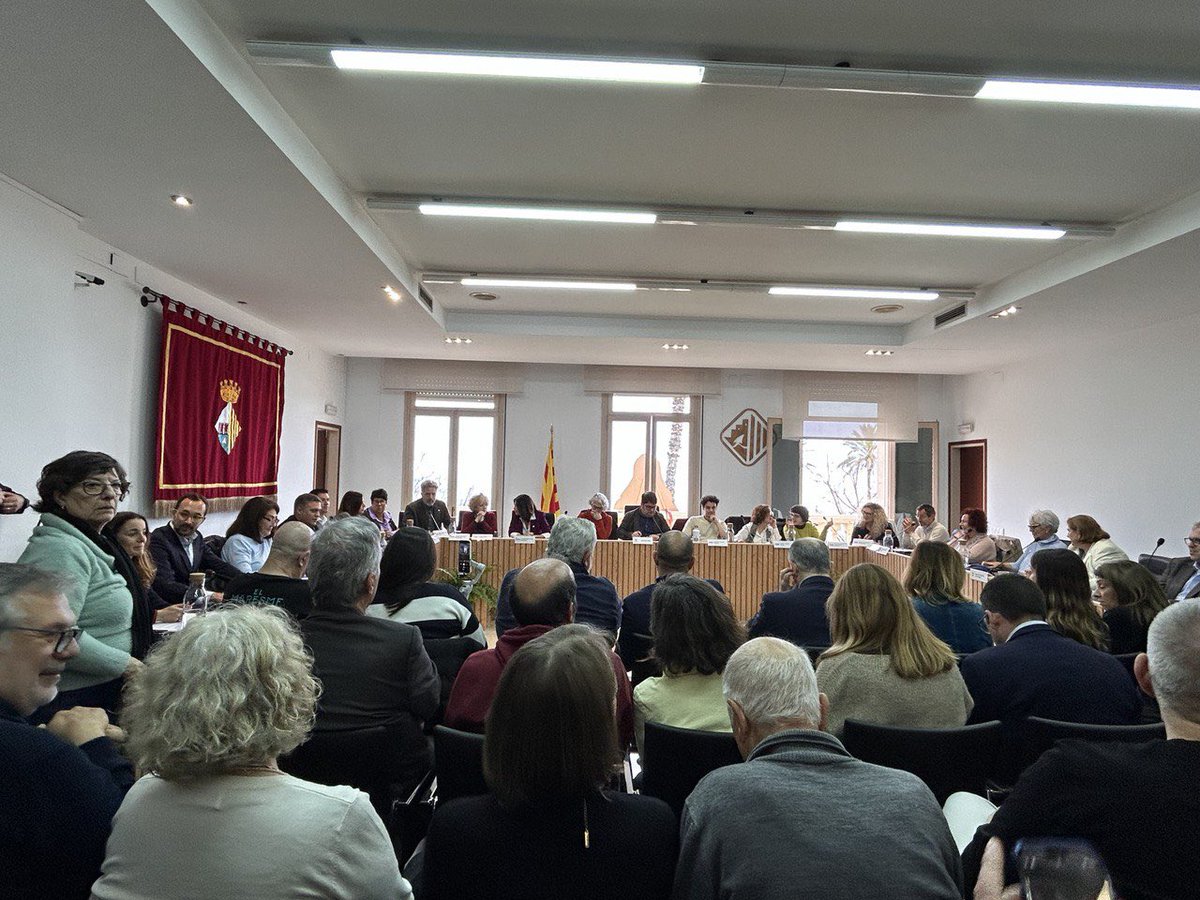 CeCMaresme's tweet photo. ⛵️ @babordvdm és un projecte consolidat que des d'avui assumeix l'alcaldia i el govern local de Vilassar de Mar.

✊🏼 Us donem l'enhorabona a totes les companyes i us desitgem tots els encerts per millorar la vida de totes les vilassarenques! https://t.co/XhmXQx6LDo