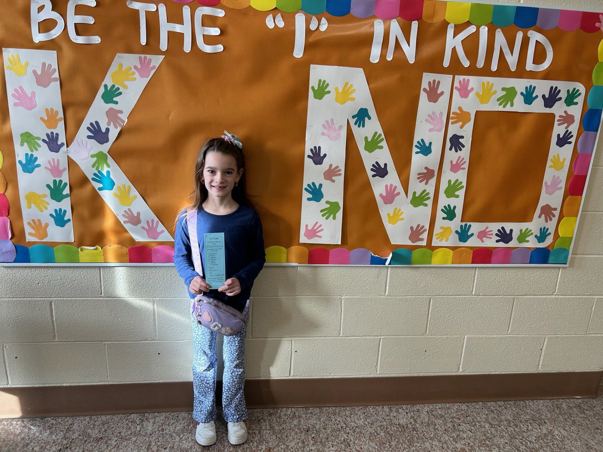 Grace is our student of the week showing leadership, respect, tolerance. #BeTheOneVFE