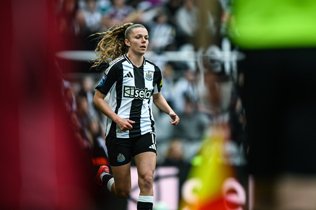 38,502 fans at St James’ park… what an experience! Thank you to all the fans. I’ve dreamt of days like this. Great win… it’s black and white🖤🤍