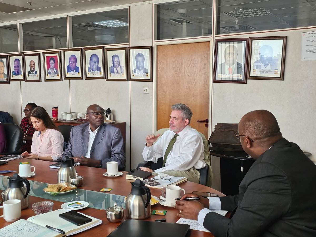 MoLGUganda's tweet photo. This morning, the Permanent Secretary @MoLGUganda Mr. Ben Kumumanya hosted a consultative meeting with the @WorldBank Mission & officials from this Ministry & @ministry_lands
to discuss the second phase of the #USMID programme set for July 2025 in 10 cities, 26 municipalities. https://t.co/q97F7co106