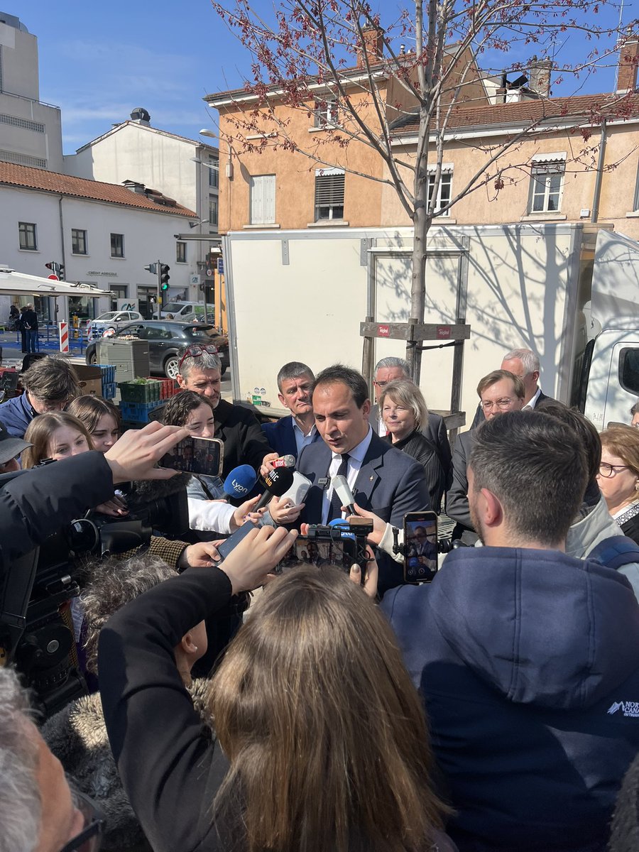 Dans un an, les Lyonnais choisiront leur maire.
Je suis candidat. Pour une ville plus sûre, plus efficace, plus fidèle à ce que nous sommes.
Lyon mérite mieux.
#Lyon2026