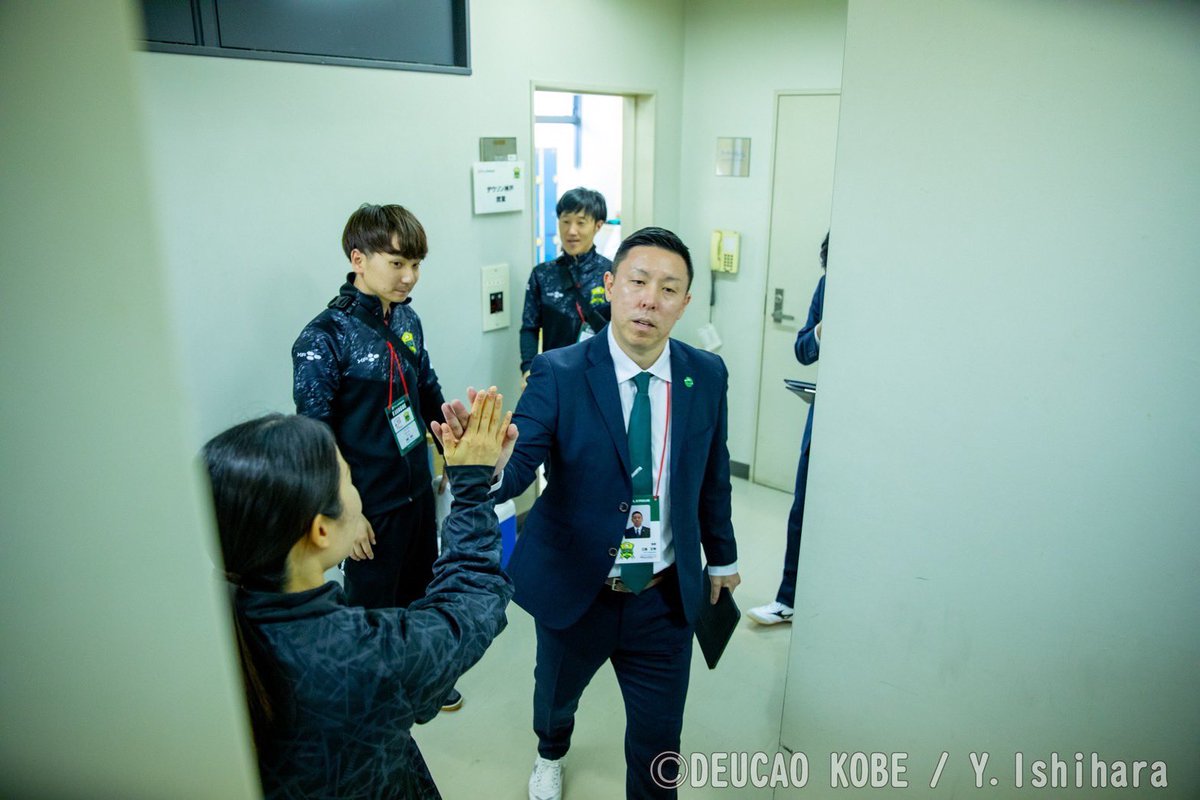 chi_____0222's tweet photo. 今シーズンでデウソン神戸を離れる事になりました。
選手との両立を受け入れてくださったクラブには感謝しかありません。
1シーズンでしたがフットサルと出会うきっかけになったクラブの一員として闘えた事に感謝します。
ありがとうございました💚 https://t.co/7g0Tv6EHSA