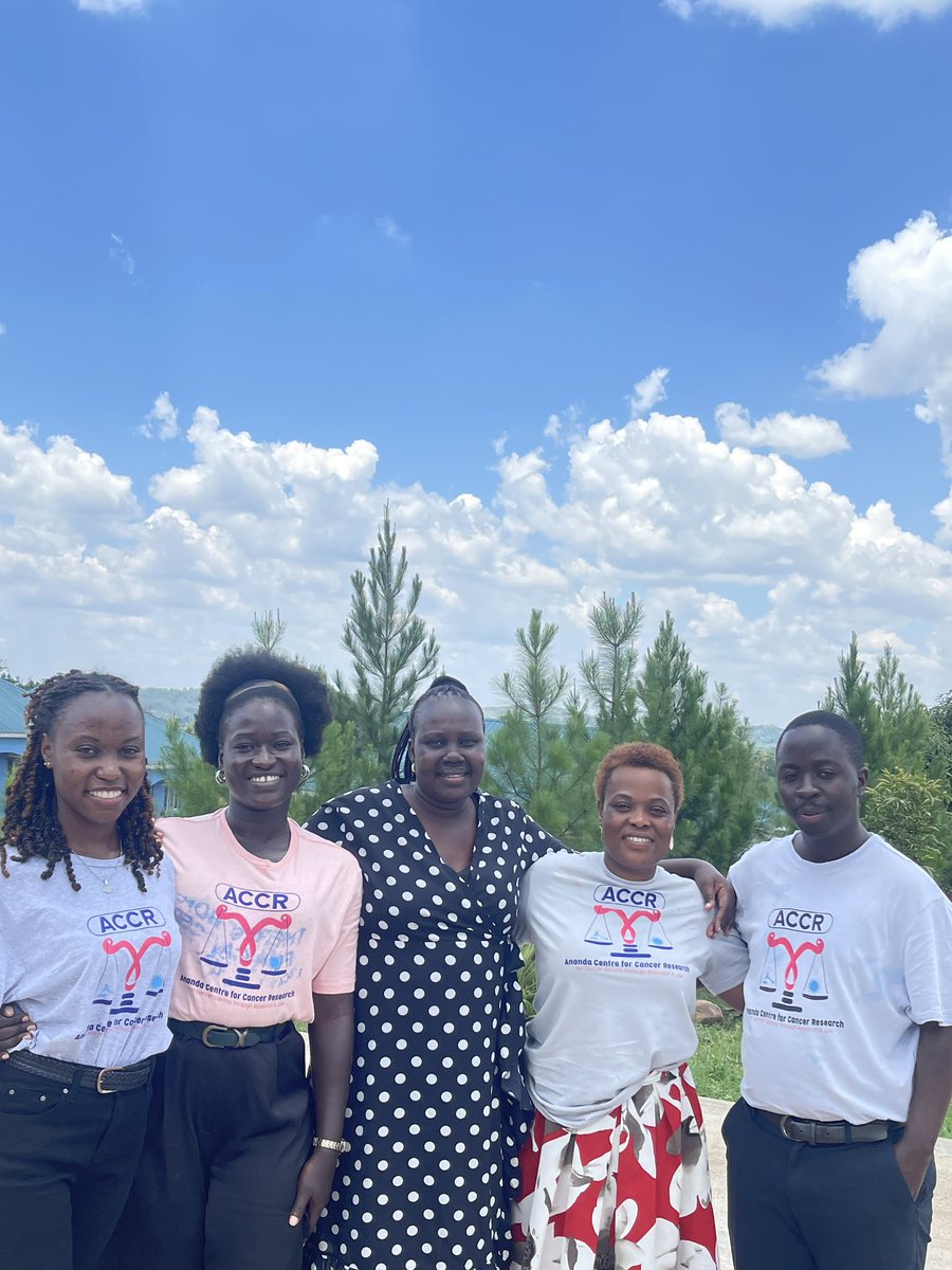 We had a powerful day at the Cedar Community Center in Luwero district, raising awareness about cancer and engaging with over 200 Community Health Extension Workers!  Together, we can make a difference. Huge thanks to <a href="/knowyourlemons/">Know Your Lemons 🍋🍋</a> for enabling this work. #CancerAwareness