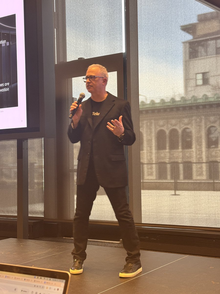 Nerding out on <a href="/IBMZ/">IBM Z</a> today with <a href="/rossmauri/">Ross Mauri</a> and team.

Session is under embargo so can’t share more details but should be a great session given the agenda.
