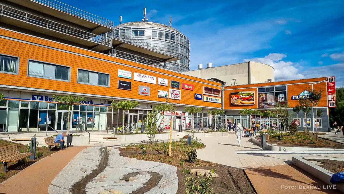 Gute Nachricht: Die Bahnhofs-Passage Bernau öffnet nach Brand ab Mittwoch, den 26.03.2025 wieder.

Alle Infos: bernau-live.de/?p=142791

#bernau #bernaubeiberlin #bahnhofspassagebernau #bernaulive #barnim