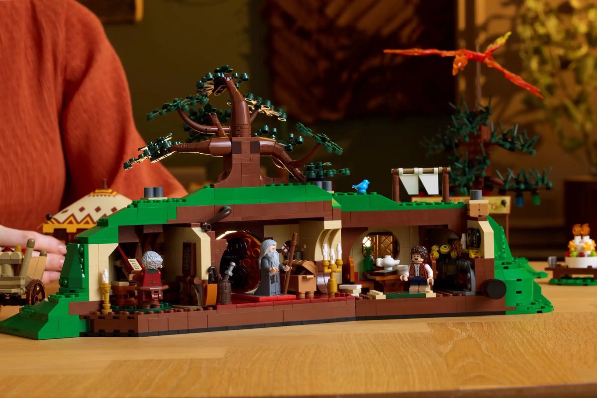 DiscussingFilm's tweet image. First look at the new LEGO The Shire set for ‘LORD OF THE RINGS’

Will cost $269.99 and release on April 5