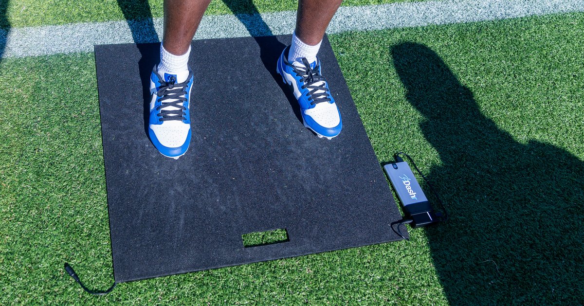 DashrMPS's tweet image. Unlock your peak athletic performance with Dashr Technology! 🌟 The Dashr jump mat is a great tool to impressing coaches and schools with your stats. Elevate your game and showcase your talent today! #DashrTech #AthleticExcellence #JumpHigher