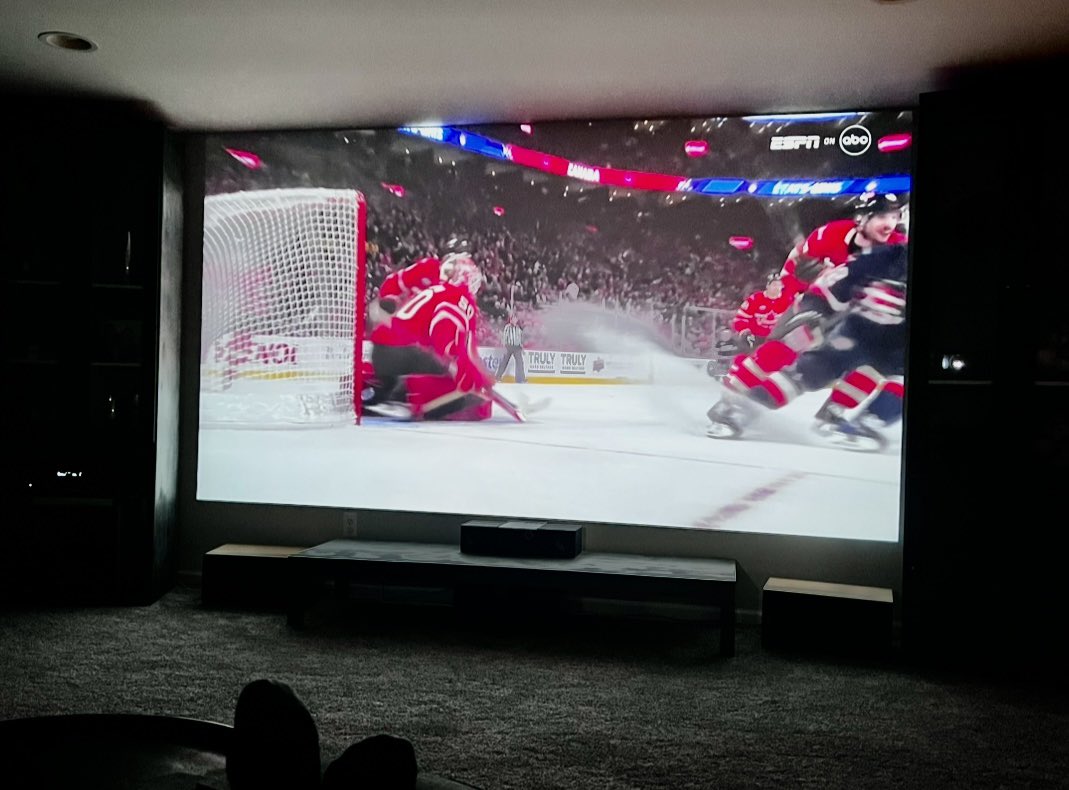 arbelaez28's tweet photo. @FOX2News @RyanEFox2 @MaurielleTV @fox2deena #thenine

Ryan, you need a 144 inch TV in the basement! Great for all sports and movies! https://t.co/FZrJ57oYNV