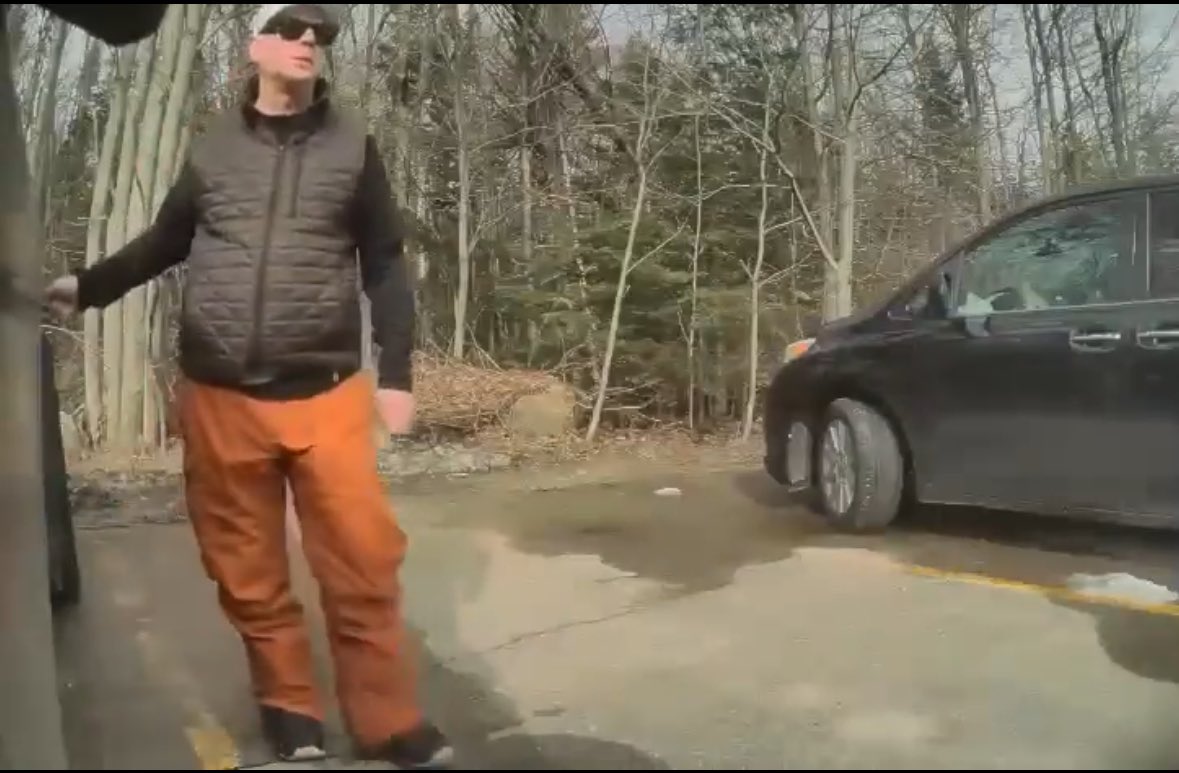BababooeyBill's tweet photo. @code_armor Do you guys offer armor against felons/domestic terrorists? Asking for a friend. https://t.co/mEl9keCzXp