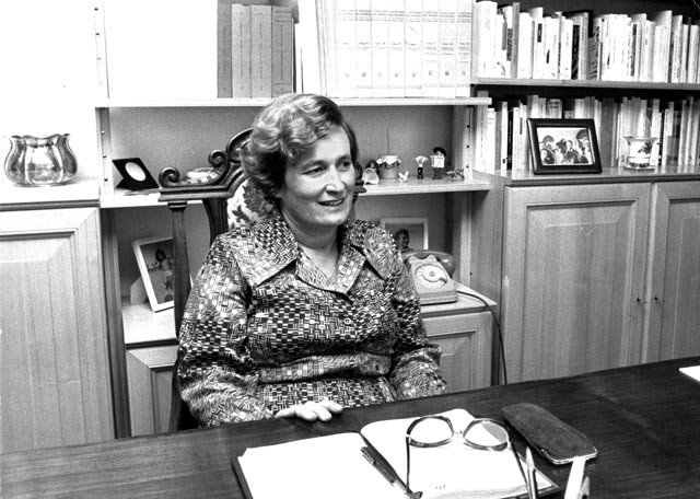 anppia2013's tweet photo. Tina Anselmi, partigiana della democrazia
Oggi ricordiamo la nascita di Tina Anselmi (1927-2016), staffetta partigiana, prima donna ministro, promotrice della legge sulle pari opportunità e presidente della commissione P2.
Una vita per la libertà, la giustizia e i diritti. https://t.co/McG2WtbYr7
