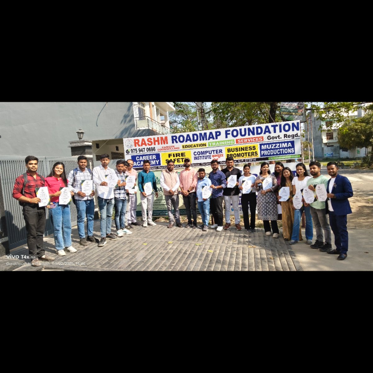 🌱 IRADA INSTITUTE ने छात्रों को Soil Testing &amp; Water Analysis का Certificate दिया 🧪💧 अब ये छात्र कृषि क्षेत्र में आत्मनिर्भरता की ओर बढ़ रहे हैं। 🚜👨‍🌾 #SoilTesting #WaterAnalysis #AgriSkills #IRADAInstitute #SkillDevelopment #FutureOfFarming 🌾