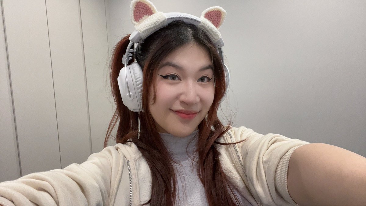 Der frühe Vogel fängt die Würfel in Baldursgate 3 oder so 🤓

Me live 🫡 twitch: crunchycupcake