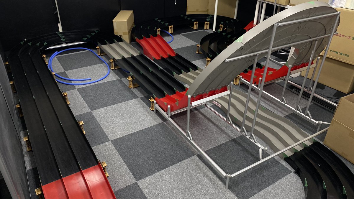 SIG.WORKS/GARAGE オープンしました。
急な私用で申し訳ございませんが、本日21:00までの営業とさせていただきますので、ご容赦ご了承ください。
21:00まではいつも通りにご利用いただけますので、是非ご来店ください！
本日もよろしくお願いします！