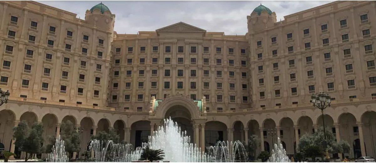 lequotidien509's tweet image. #Ukraine 🇺🇦 Des pourparlers entre les délégations russe et américaine à #Riyad abordent un cessez-le-feu partiel en mer Noire. Les combats continuent malgré les efforts diplomatiques. #UkrainePeaceTalks #BlackSeaCeasefire #PaixEtConflit #lequotidien509 @lequotidien509 @MARADIO509