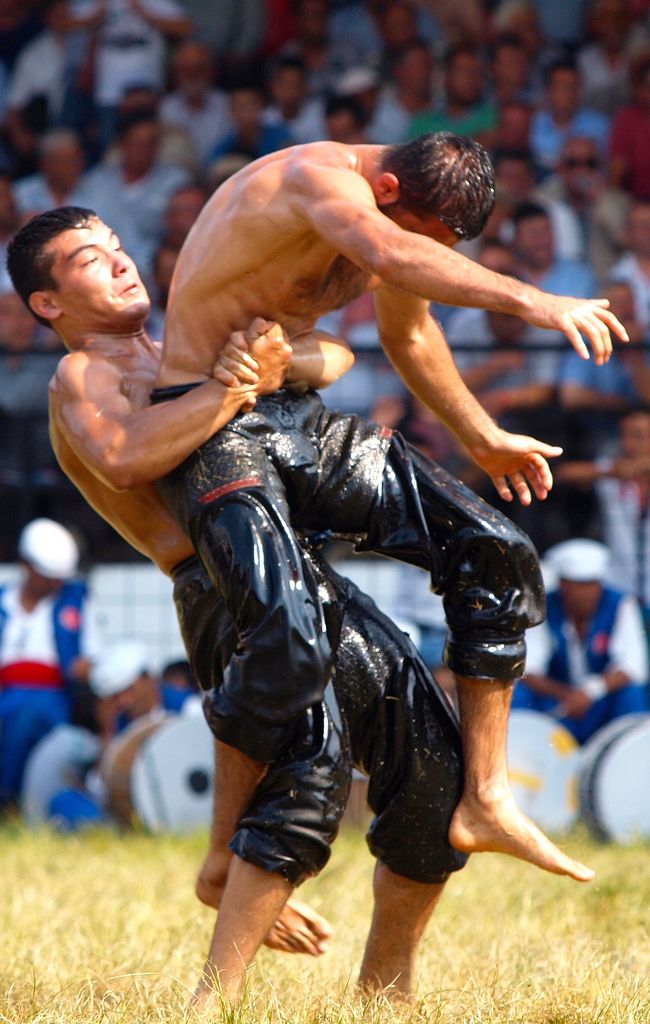 Yusuf Can ZEYBEK 
662. ve 663. Kırkpınar Yağlı Güreşleri Baş Pehlivanı