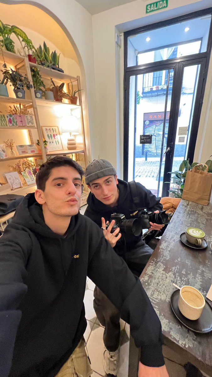 Omglobal Creative Studio tweet media