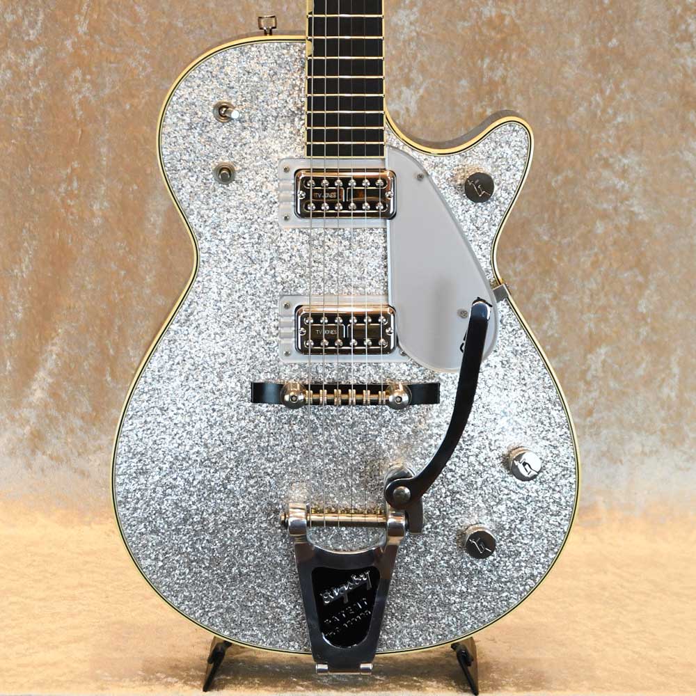 shimokura_hands's tweet photo. GRETSCH G6129T-59 Vintage Select '59 Silver Jet w/Bigsby
https://t.co/Vjq5OO4yeL
#gretsch #g6129t #vintageselect #silverjet #bigsby #tvjones #usedguitar #中古ギター https://t.co/mwn3WUdaWJ