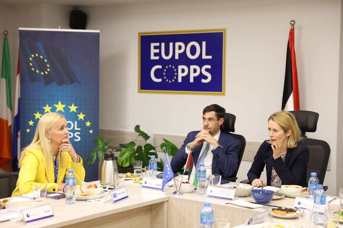 Eupolcopps's tweet photo. On the margins of visit to Middle East @kajakallas was with @EUPOLCOPPS. Joint meeting held with @EUPOLCOPPSHoM &amp; EUBAM RAFAH @ApostolovaEU who briefed HR/VP on Missions mandate implementation despite a deteriorating security situation in the region. https://t.co/ek1786SpYr