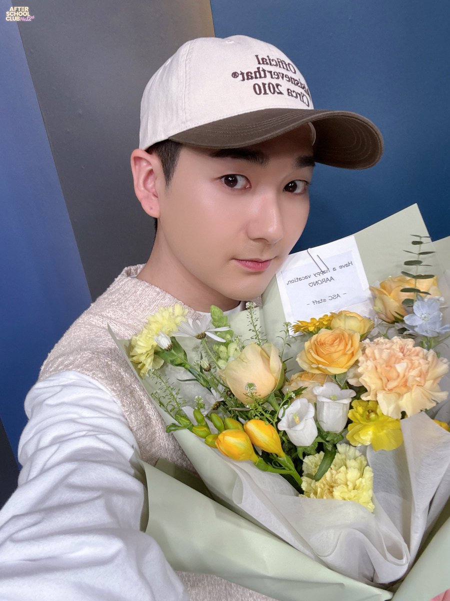 arirang_ASC's tweet photo. [MC]
 
최고의 케미로 ASC를 이끌어가준
아론, 앨런, 태영 우리의 짱엠씨즈!!
마지막 방송까지 최선을 다해줘서 고마워요♡
행복했던 만남의 기억과
아쉬운 헤어짐의 마음을 잠시 넣어두고
지금의 이 방학을 맘껏 즐겨봅시다✨️
고생 많았어요🥺 모두 안녕 🖐🏻
 
@realaaronkwak @CRAVITYstarship https://t.co/gyUNASNpY2