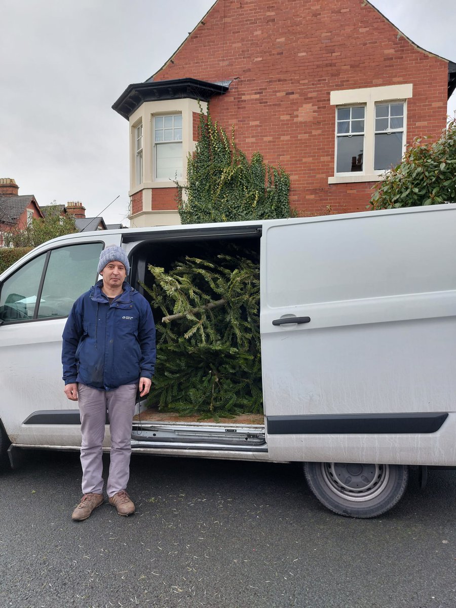 Meet Tim, who has volunteered here for 7 years! His fave animals, if he *had* to choose, are Willow &amp; the ducks. Tim enjoys working with our staff and thinks Volunteer Coordinator Sarah is very supportive, ensuring volunteers get the most out of their time with us. Thanks Tim!⭐️