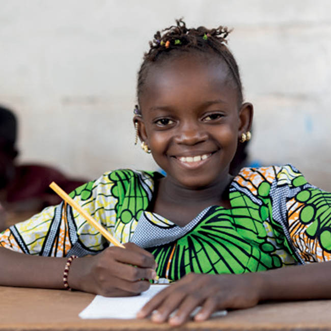 Gorillas are on the brink of extinction, but we can still change their future. Our education programmes in 28 schools near gorilla habitats inspire the next generation to protect them. Together, we can ensure their survival. Learn more: gorillas.org/our-projects/c…