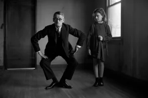 EmojiUlysses's tweet photo. reve, ​James Joyce teaching Lucia his spider dance https://t.co/nJdmg6Gr1z
