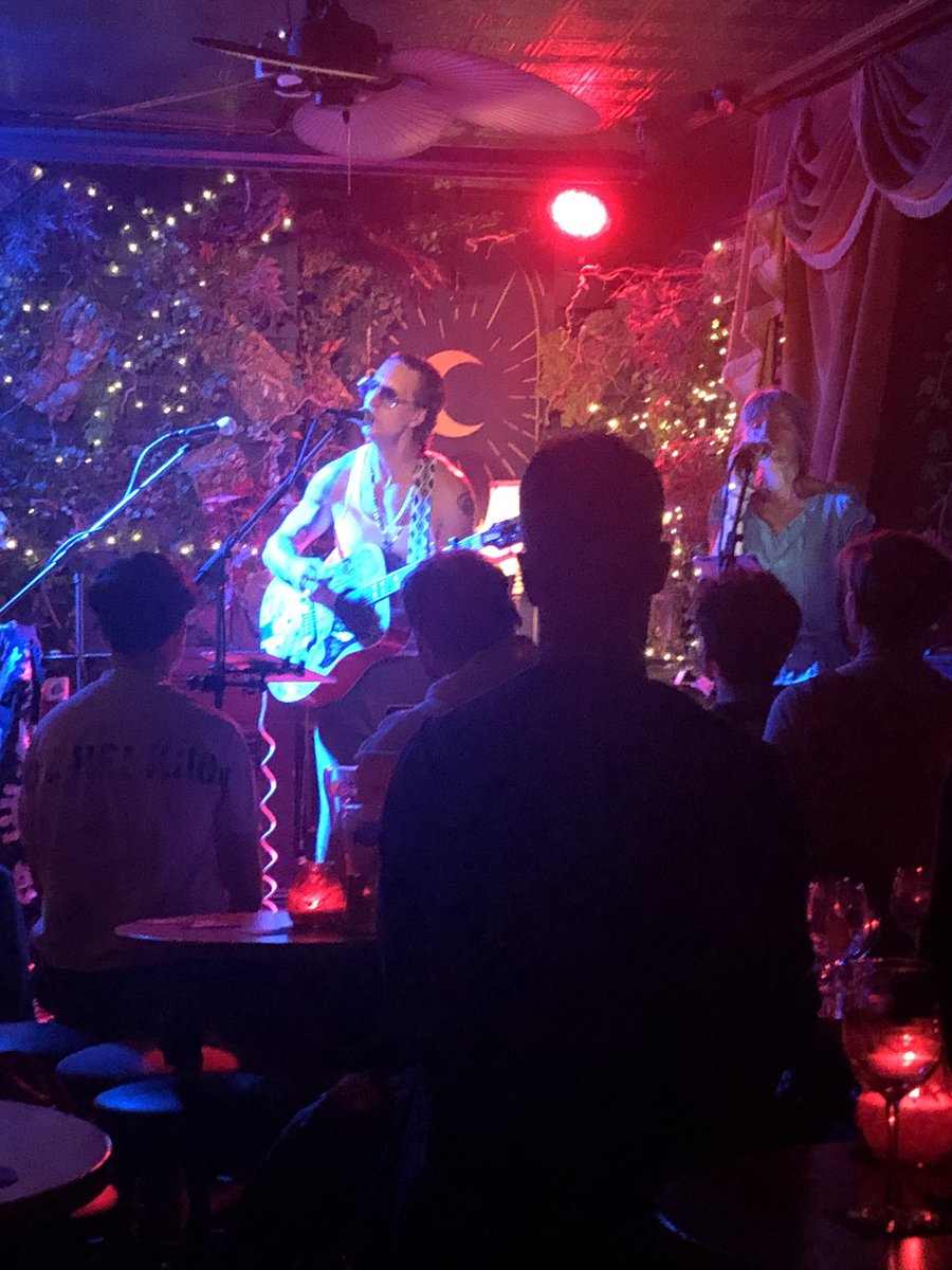 Astrid Williamson tweet media