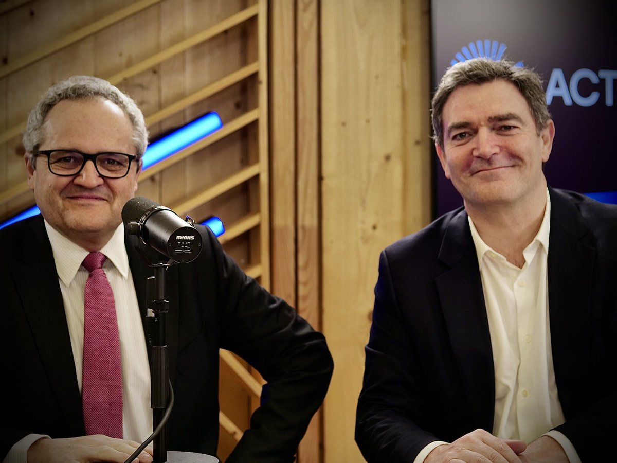Rénovation énergétique : contrainte ou opportunité ? 

Avec des réglementations qui se durcissent, le bâtiment doit accélérer sa transition.🌱💡

Mais comment financer ces mutations sans fragiliser le secteur ? 🤔 

Réponses en podcast 🎧👉radio.immo/broadcast/9505…
